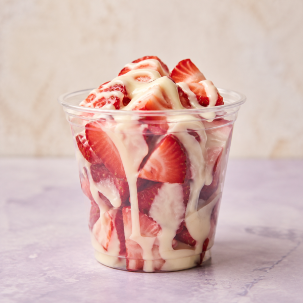 Strawberries And White Chocolate Sauce Cup